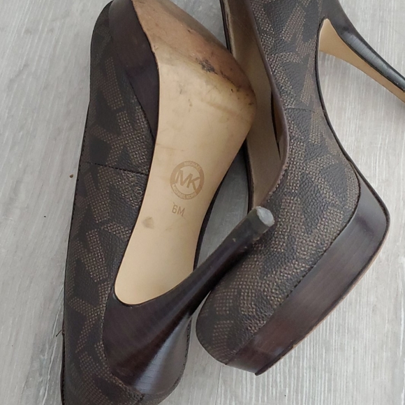 Michael Kors - Picture 3 of 3